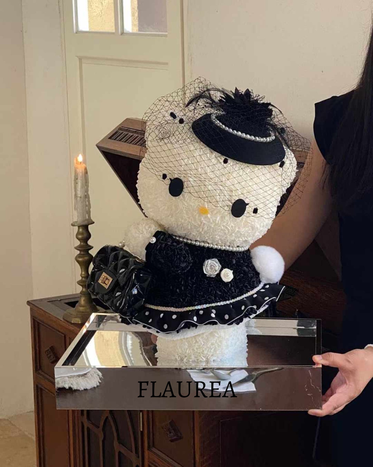 Flaurea Eternal Flower Floral Kitty - Hello Kitty Black Duchess