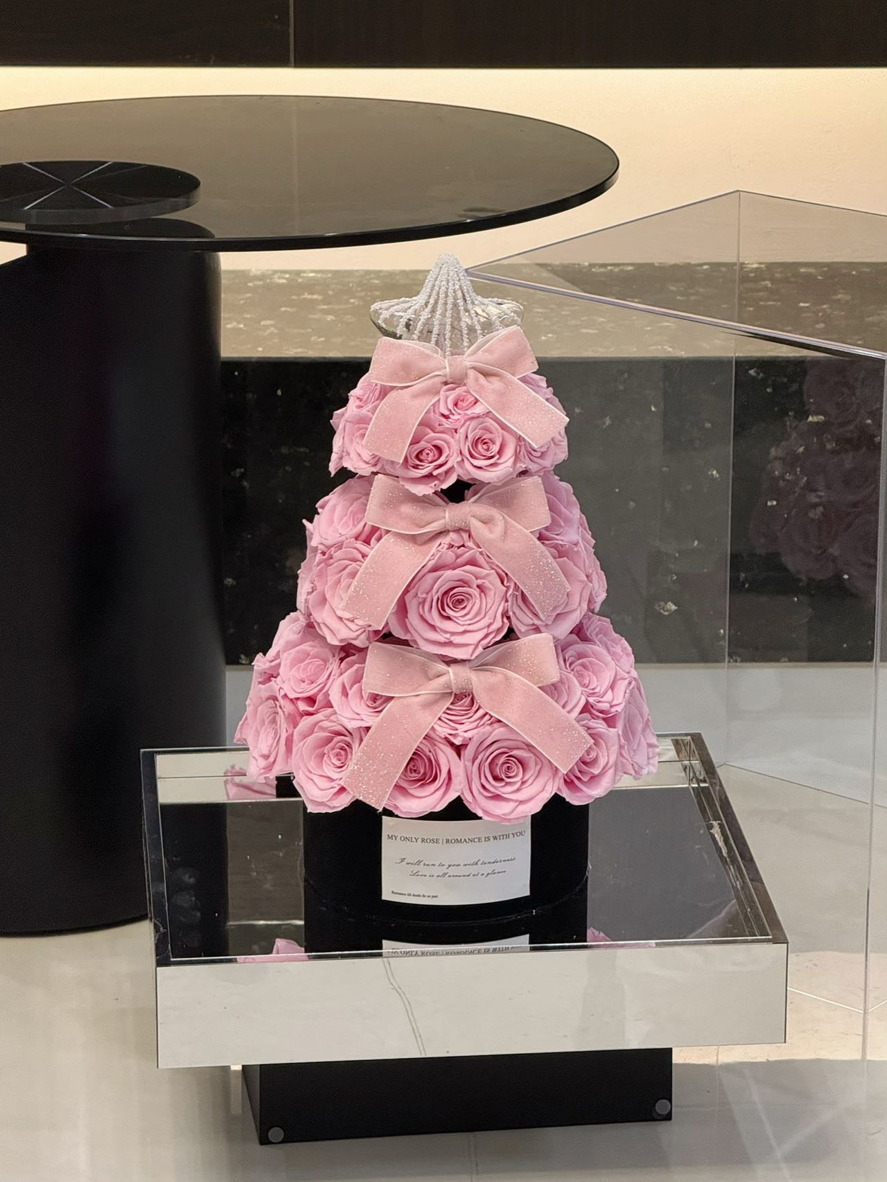 Flaurea Preserved Roses Christmas Tree